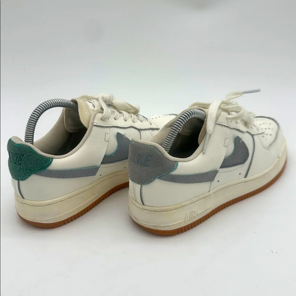 Nike Air Force 1 Vandalized Womens Size 7 White Leather Green Gray Split Logo - Picture 11 of 13
